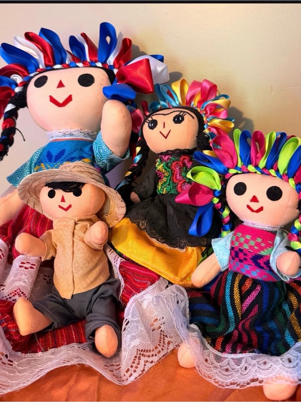 Handmade Colorful Mexican Dolls Set - Multicolor